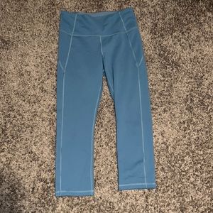 Light Under Armour Cropped Leggings